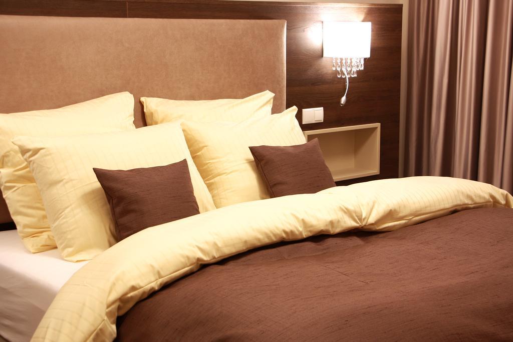 Mr.& Mrs. President Apartment Erfurt Bagian luar foto